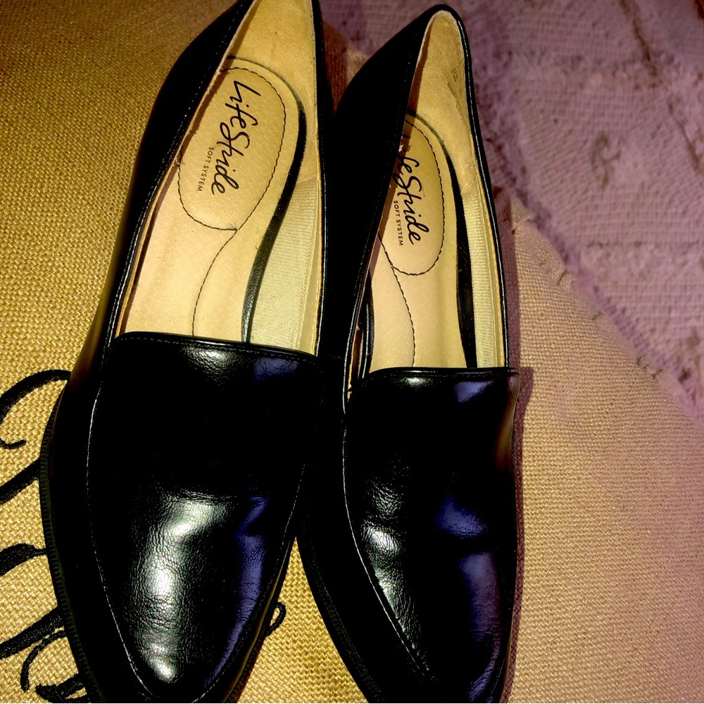 Black loafers with memory foam inner lining. 2 inch heel. Women’s shoes